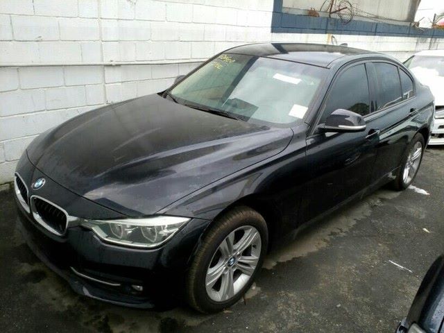 BMW  320I